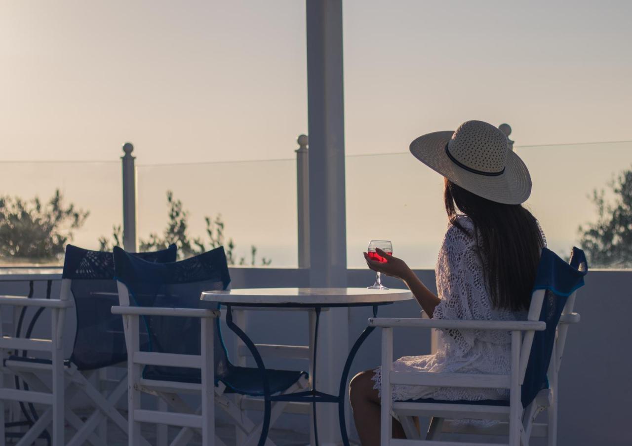 Unique Galini Oia - Adults Only Aparthotel Eksteriør bilde